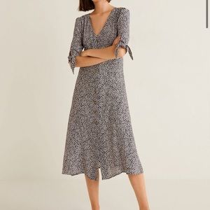 Midi dress from Mango
